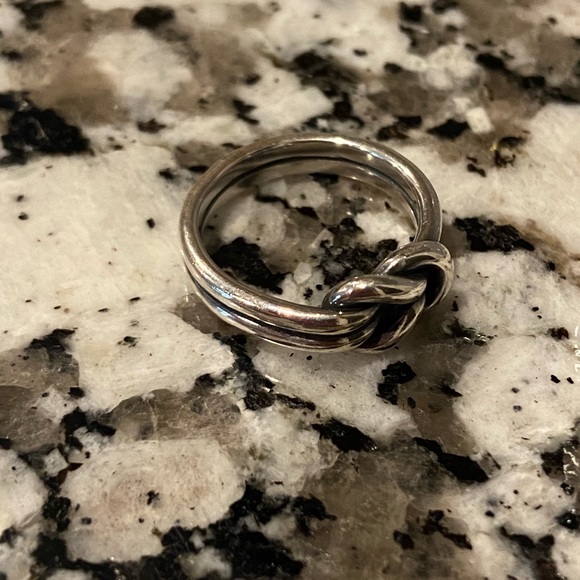 James Avery retired Lovers Knot Ring, Size 6.5 - Picture 3 of 10
